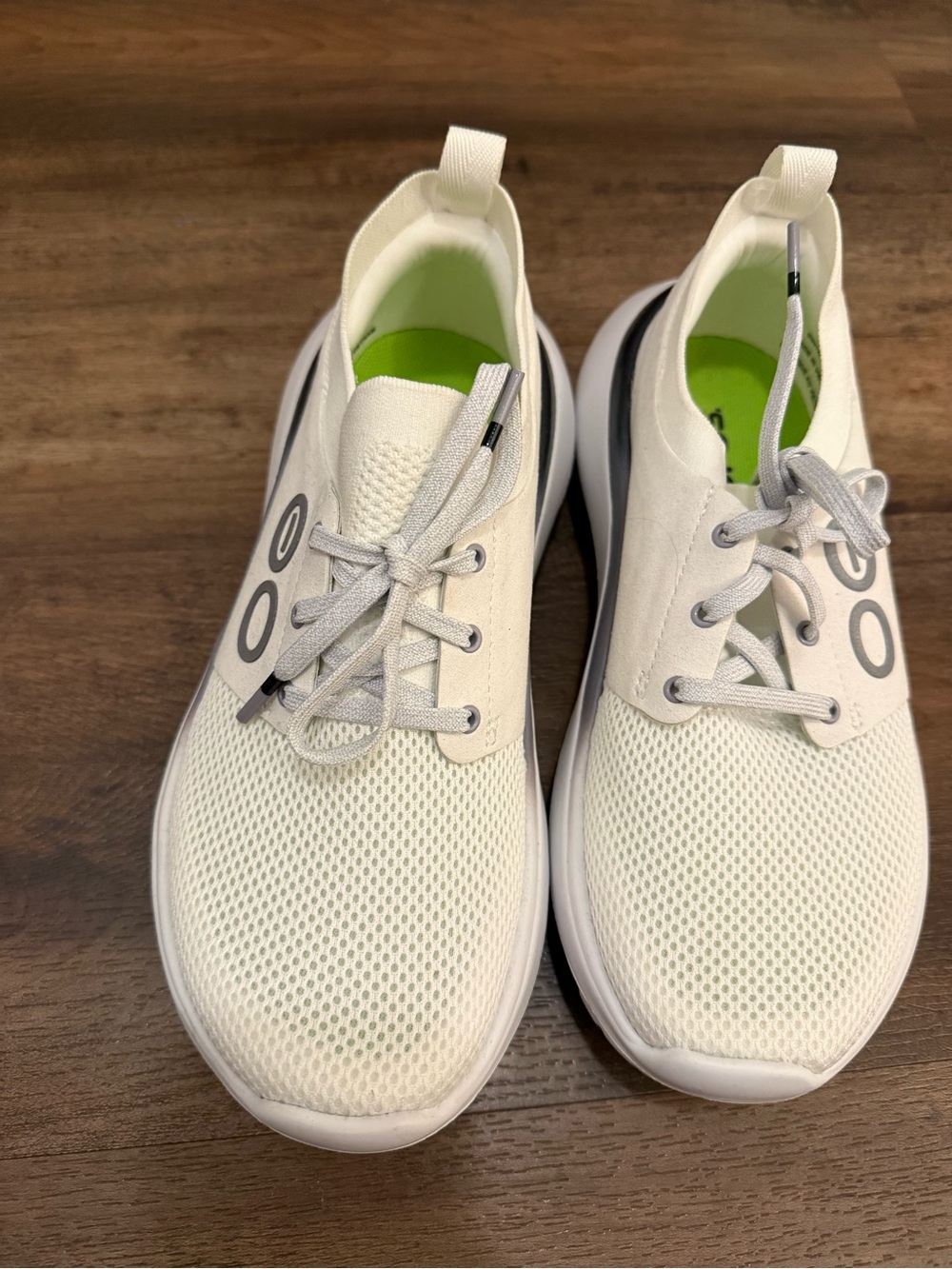 OOFOS White Knit Lace-Up Sneakers with Neon Green Insoles
